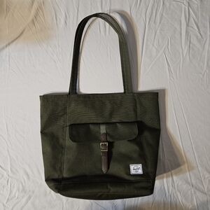 Herschel Retreat Tote